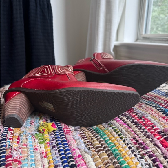 Adorable Red Leather booties. Never worn. Perfect statement for Autumn. - Picture 3 of 3